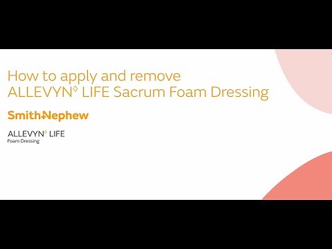 Application of the ALLEVYN LIFE Sacrum Dressing