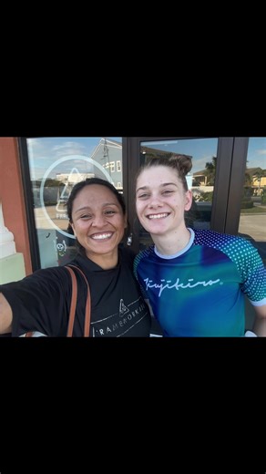 Jiu-Jitsu gives us more than technique — it gives us people. Mentorship here isn’t about hierarchy; it’s about presence, trust, and learning together through movement and play. When the mind is engaged, the body is curious, and the environment feels safe, real growth happens. At Framework, we value these moments of connection — shared space, shared effort, and the quiet understanding that we’re better because we’re not doing this alone @kaybonezdavis x @FrameworkBJJ #FrameworkJiujitsuWomen