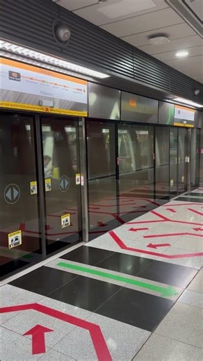 SMRT C830C (844) departing Farrer Road (➡️HarbourFront)