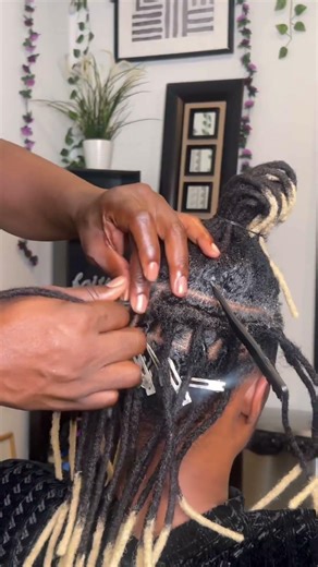 Loc install #locs #locjourney #locmaintenance #locstyles