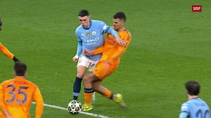 Foden wird gelegt, Haaland verwandelt Penalty