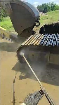 The Right Way to Wash an Excavator | Track Cleaning First #excavator #detailing #oklahoma