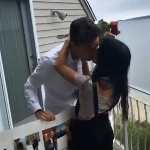 •💏• | A boyfriend like this pleas💔 #boyfriendgoals #couples •Tag someone• | Instagram