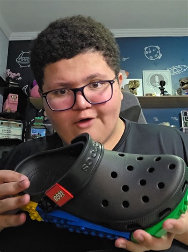 Crocs de Lego: Conforto e Inovação Inesperados
