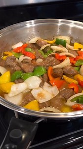 Adobo mas masarap kapag may bell pepper #pinoyfood #adobo #pinoyabroad #foodie #saladmaster | Evelyn Fontenot