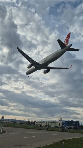 Turkish Airlines | A321-231 | TC-JSS | arriving at Zurich on runway 28 | from Istanbul IST