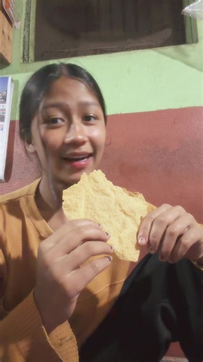 Khako lo 😂 Mero momi akha tariranu vako thyo 👀😭