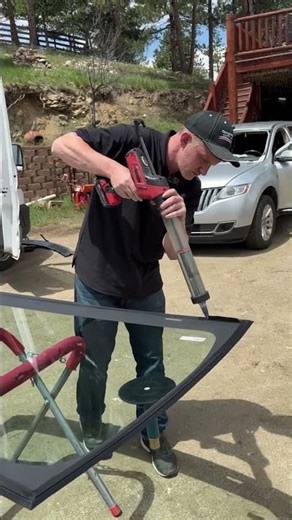 What goes into a windshield replacement?