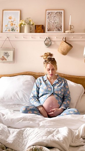 Our old house! Where we lived for 8 years making updates along the way to make room for our growing family 🌞 I really loved Shelley cottage and so excited to make our new home feel like our old one 🫶🏻 | House of Little Women