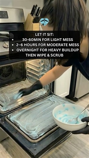 I Cleaned My Oven With a Homemade Paste.