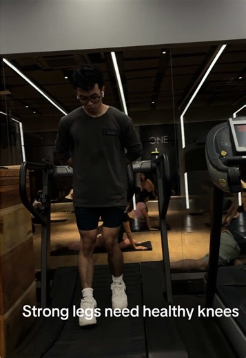 One must-exercise to add to your leg day workout..and for your healthy knees #legday #gym #kneepain #fyp