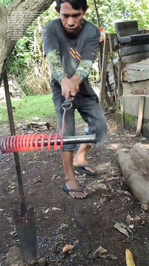 Glühende Feder begradigen: Wie Wärme und Kraft alte Handwerkskunst neu definieren