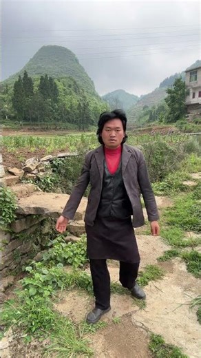 The King of Dance in Guizhou: A Spectacle of Traditional & Modern Fusion