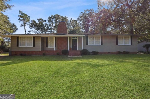 597 S 6th St, Jesup, GA 31545 - MLS 10414080 - Coldwell Banker