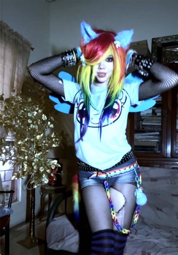 Rainbow Dash Cosplay from My Little Pony
