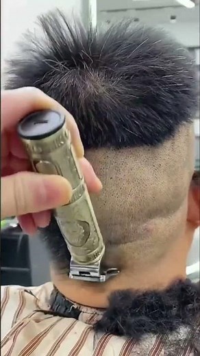 Máquina de Cortar Cabelo e Fazer Pezinho Dragão Dourado com Pentes Ajustáveis e Kit de Limpeza