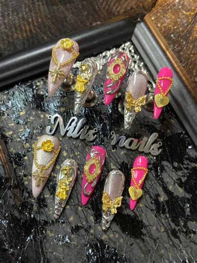10pcs Stiletto Acrylic Nail Kit,Rose Red&Silver&Pink Nails,Pink Cat Eyes,Silver Tie Dye,3D Stereo Butterfly&Rose&Flower&Chain Bead&Heart And Others Nail Accessories Decoration,Hand Drawn Chrome Powder Nails Geometric Patterns,Y2K Style Nail Art Set,Very Suitable For Women And Girls To Attend Theme Parties&Ceremonies And Everyday Use,Comes With 1 Mini Nail File And 1Double-Sided Adhesive Label Nails Stuff | SHEIN
