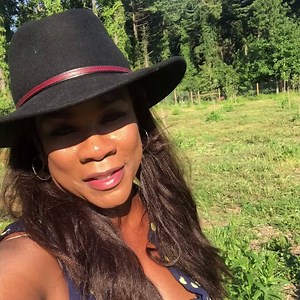 1.1K views | Join Wolf Trap Opera alum and 2020 Artist in Residence Denyce Graves for “Cooking with Denyce” Sundays at 2 PM EST on Facebook Live. Each week, Graves will be joined by a fellow classical musician for delicious food and conversation. Tune in → facebook.com/denycegravesmontgomery #CookingWithDenyce | Wolf Trap | Facebook