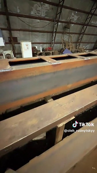 LEV LOGISTIC Львів Пластова 7 — контакти та адреса