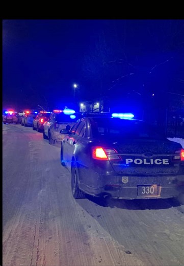 CMHA & CPD Respond to shooting. CPD & CFD also respond to separate crash #cleveland #clevelandpolicedepartment #clevelandpolice #policeresponse #clevelandfire