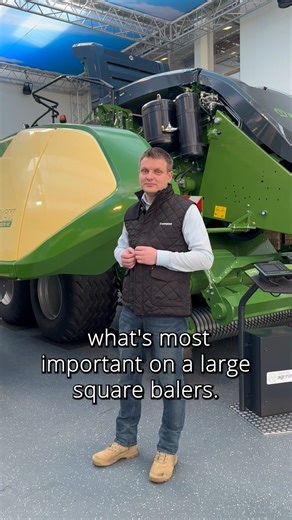 One step ahead – with a KRONE BiG Pack. Whether you are making heavier, rock-hard bales with the BiG Pack HDP II or tying up to nine small bales neatly into one big bale with the MultiBale system, you’ll always be ahead of the ﬁeld, using ﬁrst-time innovations you won’t ﬁnd anywhere else 💪 By buying a KRONE big baler you’re investing in experience and expertise in baler design. With so much experience under its belt, KRONE knows exactly what farmers need in the ﬁeld and offers a complete range 