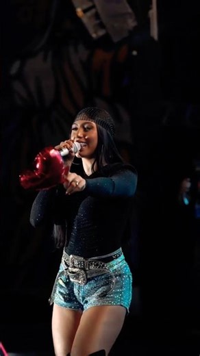 FERNANDINHA. #bregashow #musica #somodao #nordeste #piseiro #sertanejobrasileiro #sertanejo #cantora