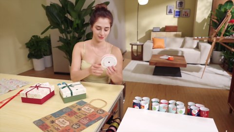 Crafit Gift Wrapping Table Craft Paper Storage Cart with 2 Drawers and Metal Shelves for Craft Room Gift Bags