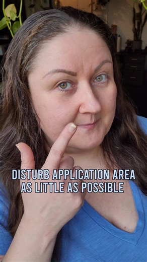 Makeup over Plexaderm? 💄✨ Here are some quick and easy tips from Zaneta! 👇 • Let it fully dry • Gently blend • Use oil-free foundation • Set with a little powder Simple tips for flawless under-eyes! 💖 #MakeupHacks #PlexadermGlow #Makeup #FlawlessFinish | Plexaderm Skincare