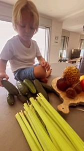 A little throwback to JJ’s first ‘juicing piece to camera’ …unsure if he’s there yet 😅 The point I'm trying to illustrate in this video is just how child-friendly the NAMA J2 is, but JJ had other plans 😊 One thing's for sure, the game-changing juicy tech from @namawell means you no longer have to panic when your kid is making juice. It really is ‘childproof’ and won't start juicing until the lid is closed. Anyway, if you want to get your kids into juicing, I’ve just started writing ‘Juicing Fo