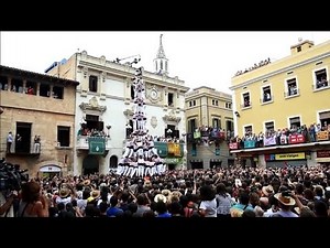 Catalonian teams form human towers at traditional festival