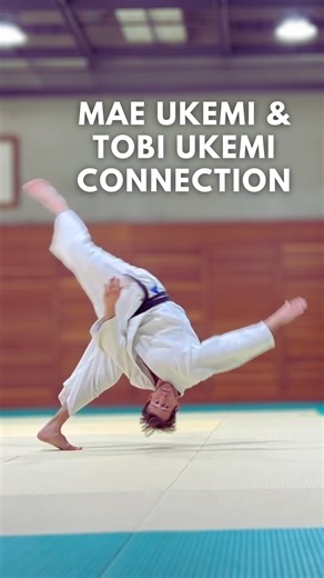 Thomas Inauen on Instagram: "About Mae Ukemi & Tobi Ukemi🥋🙌 In this video I’d like to show the similarities between the front roll and the soft breakfall. My idea is to display that the Tobi Ukemi isn’t this insurmountable acrobatic skill that seems impossible. Even though there are many more details involved than displayed in this short clip I find it helpful to think of the Tobi Ukemi from the perspective of the Mae Ukemi. The more I practice Tobi Ukemi the more I find it similar to the Mae 