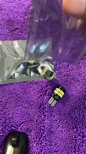 Lâmpadas de LED T10 com Projetor: Qualidade e Instalação