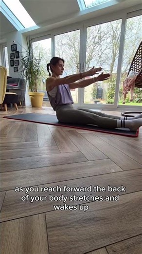 Struggling with the Pilates Roll Up? This is why... and what to do about it | Core & Mobility