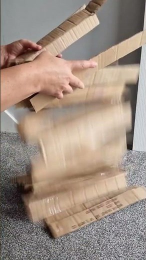 Create a DIY horizontal scratcher for your cat