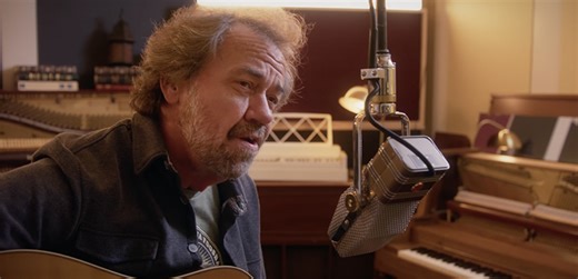 Smile When You're Alone video from Dan Tyminski - Bluegrass Today
