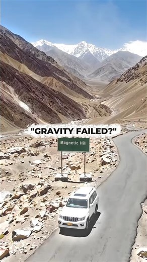 Yahan Gravity fail ho jati hai? 😱 | Magnetic Hill Mystery #Shorts #MagneticHill #Ladakh #Mystery #Sh