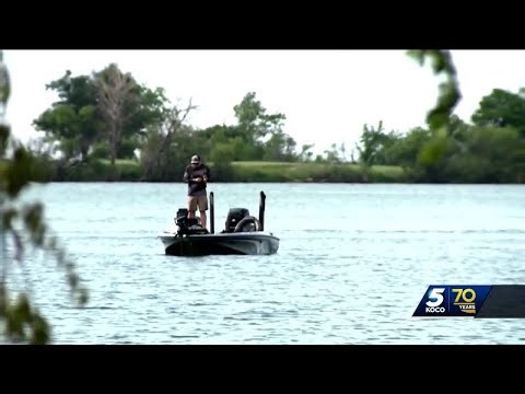 Gov. Stitt signs changes to Oklahoma hunting, fishing licenses