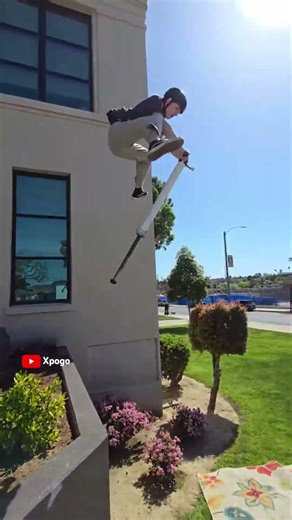 oh all the places you’ll pogo 😲 #pogosticking #extreme #tricks