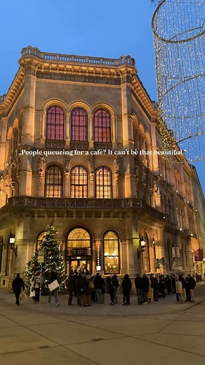 Is this the World’s most beautiful coffeehouse?👇🏻 You look at the line outside Café Central and think, “There’s no way this is worth it.” I used to feel the same. An hour in the cold, for a coffee house? It sounds almost absurd. But then you step inside, and the whole argument disappears. Café Central isn’t just the most famous coffeehouse in Vienna. It’s one of the most beautiful coffeehouses in the world. A place where the city’s history feels unusually alive. The building itself is part of 