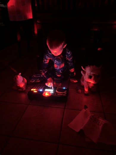 Dance party time! @VTech Toys #fyp #dj #toy #break #dance