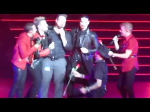 BSB - "Shape of My Heart" and Joey Fatone!