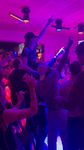 98 reactions · 8 comments |  #Direct – ⚽️⚽️⚽ Et 1… et 2… et 3 ZÉRO !!! Exploit du #PSG en deuxième mi-temps. Vers un match historique ?  #ChampionsLeague #PSG #UCL #LigueDesChampions #PSGInter #Angers | Angers Info | Facebook