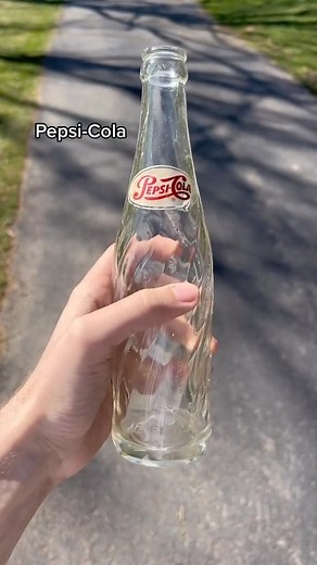 361K views · 1.5K reactions | Found some awesome bottles while bottle digging! Treasure hunting like this is one of my favorite things to do. Thanks for watching! Follow for more awesome finds and adventures! #treasurehunting #treasurehunt #bottledigging | Prospector Tuck | Facebook