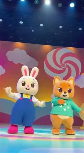 Korean Bunny and Fox: The Adorable Duo on Sora Live Show