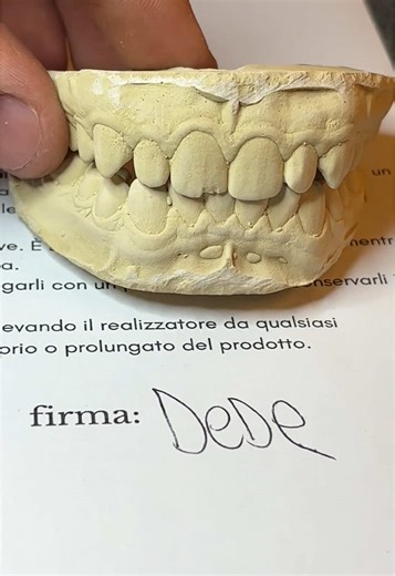 Grillz x @DEDE 😈 #milanofangs #grillz #jewelry #handmade | grillz