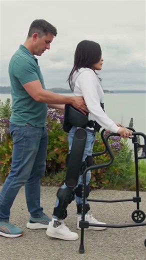 This exoskeletons Machine Gives Legs Their Power Back ⚡