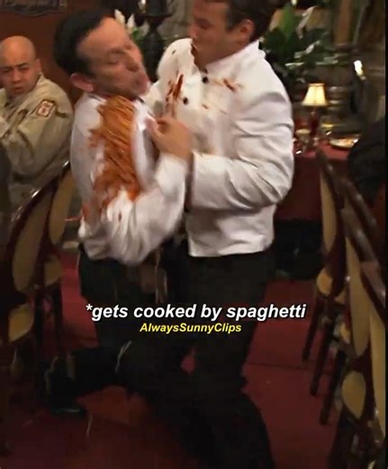 Bro got cooked by some spaghetti 😭 | It's Always Sunny in Philadelphia