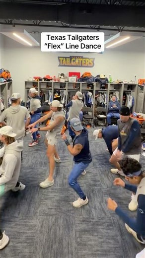Flex line dance with the Texas Tailgaters! #flex #linedance #linedancing #bananaball