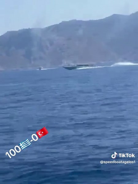 Προσπαθούν... αλλά απλά δεν μπορούν να μας πιάσουν. 100🇬🇷-0🇹🇷 Ένα μεγάλο ευχαριστώ στην Τουρκική Ακτοφυλακή για την καθημερινή αερόβια άσκηση!!!! 😅 Εσείς κυνηγάτε , εμείς αγωνιζόμαστε. Και μαντέψτε; Είμαστε ακόμα πιο γρήγοροι. 💨🚤 They’re trying… but they just can’t catch us. 100🇬🇷-0🇹🇷 Big shoutout to the Turkish coast guard for the daily cardio! 😅 You chase , we race. And guess what? We’re still faster. 💨🚤 #speedboat #speedboatagelos #SpeedboatLife #TooFastToCatch #CatchUsIfYouCan 