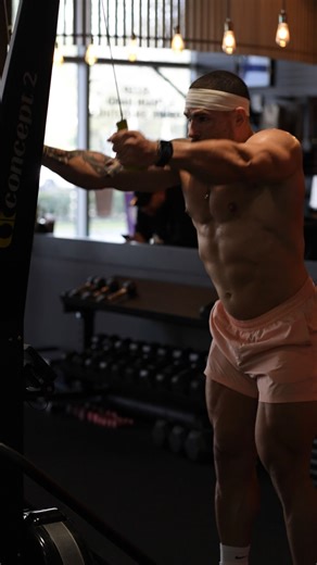 Rafael Villar | Health Coach on Instagram: "HYROX looked fun on Instagram. Instagram lied. But I’m still alive. Barely."